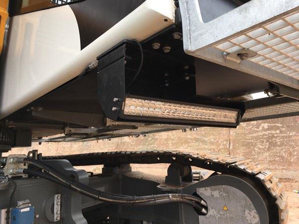 bulletproof-glass-armored-glass-liebherr-rope-excavator-hs-8070-07