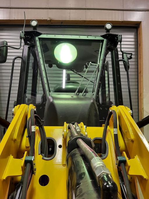 Armouring of construction machinery with bullet-proof glass for wheel loaders Caterpillar CAT 906 M and 908 M